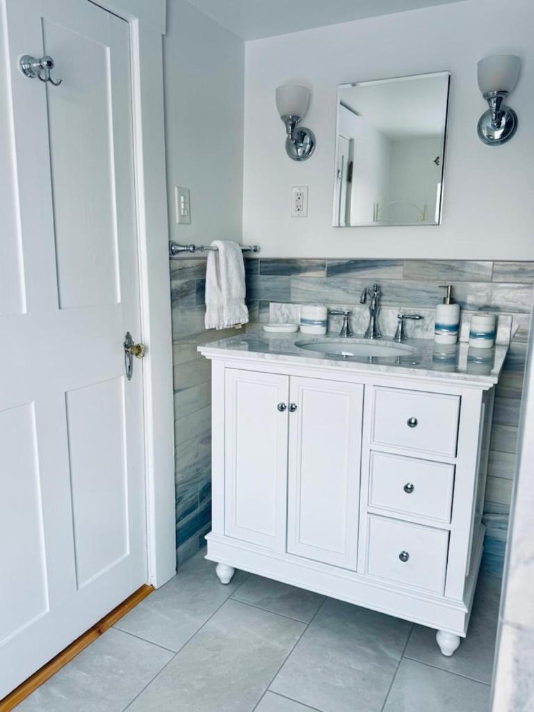 Maguire House Bed And Breakfast Ashburnham 외부 사진